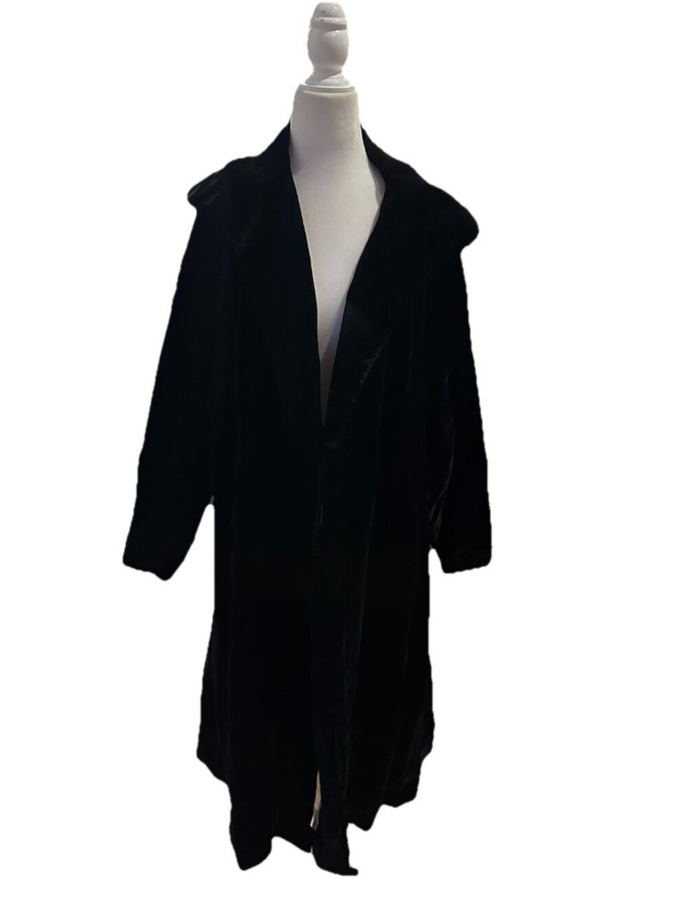 Vintage Lipman Wolf & Co Full Length Black Velvet Satin Lined Opera Coat Large